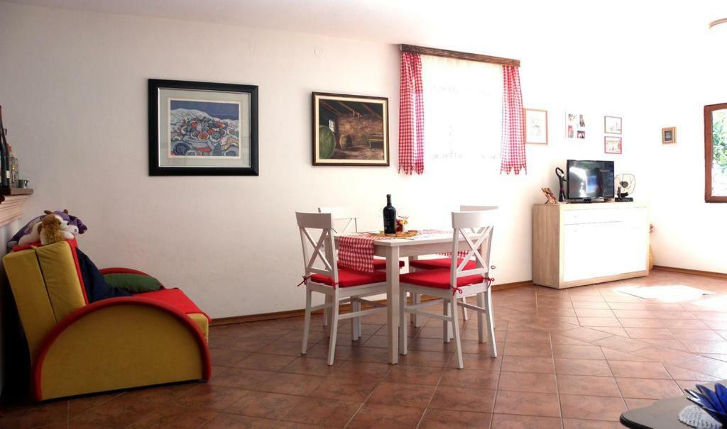 Apartmani Volga Petrčane Kültér fotó